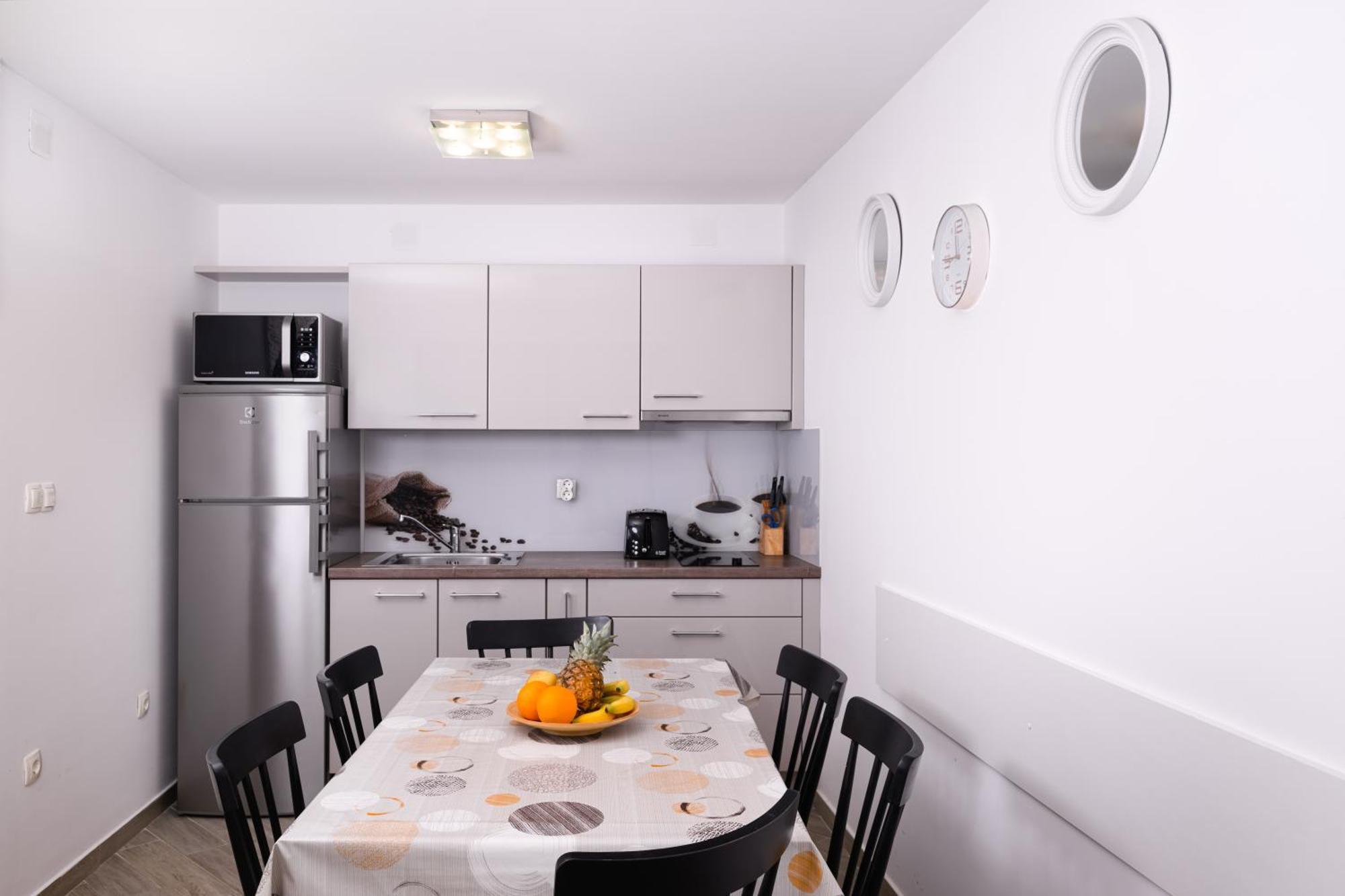 Apartment Mely Ražanac